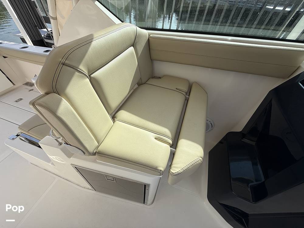 Slide: The Image of First Mate's Acccomodations - 15317208