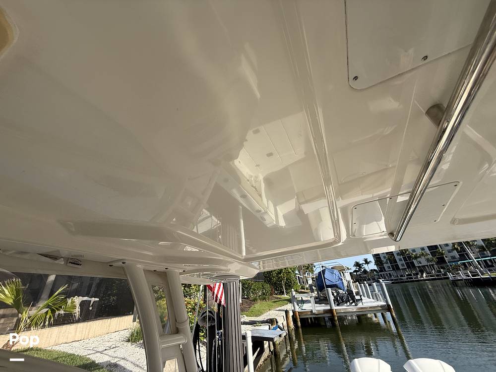 Slide: The Image of Pursuit 295DC 2017 - 15317224