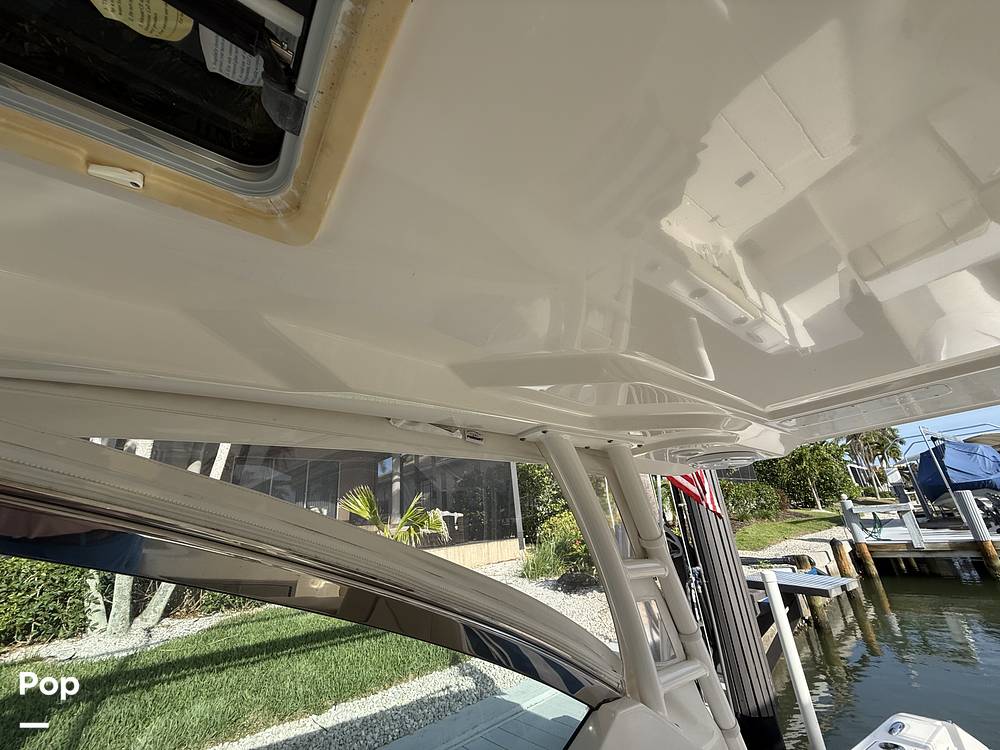 Slide: The Image of Pursuit 295DC 2017 - 15317225