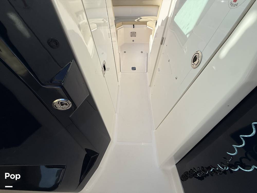 Slide: The Image of Companinoway With Closure For Cold - 15317241