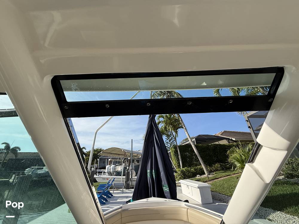 Slide: The Image of Companinoway With Closure For Cold - 15317252