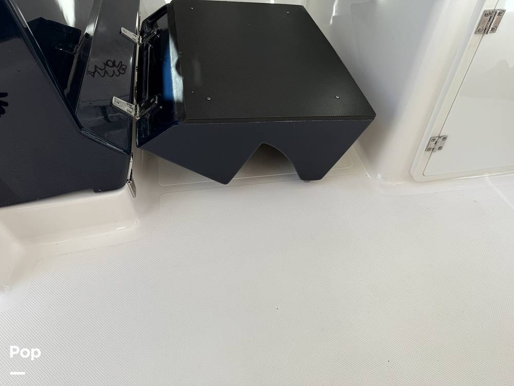 Slide: The Image of Fold Downdhelm Foot Rests - 15317277