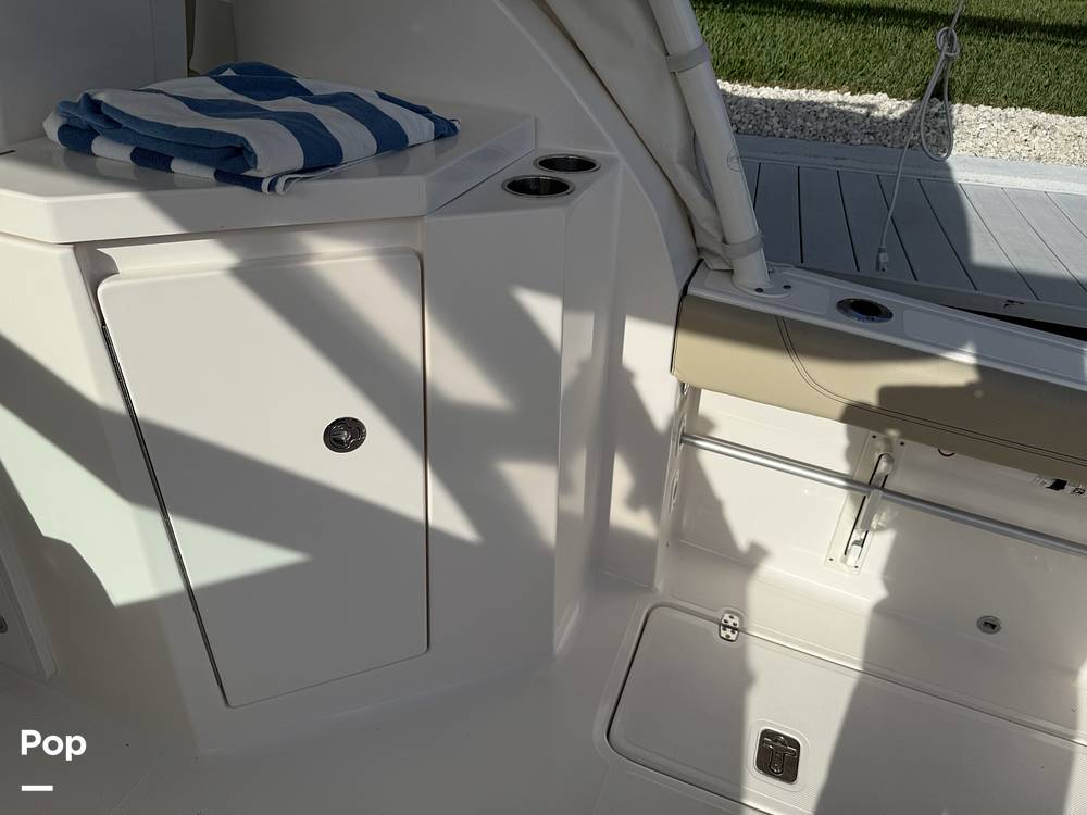 Slide: The Image of Cockpit Serving Center With Sink - 15317188