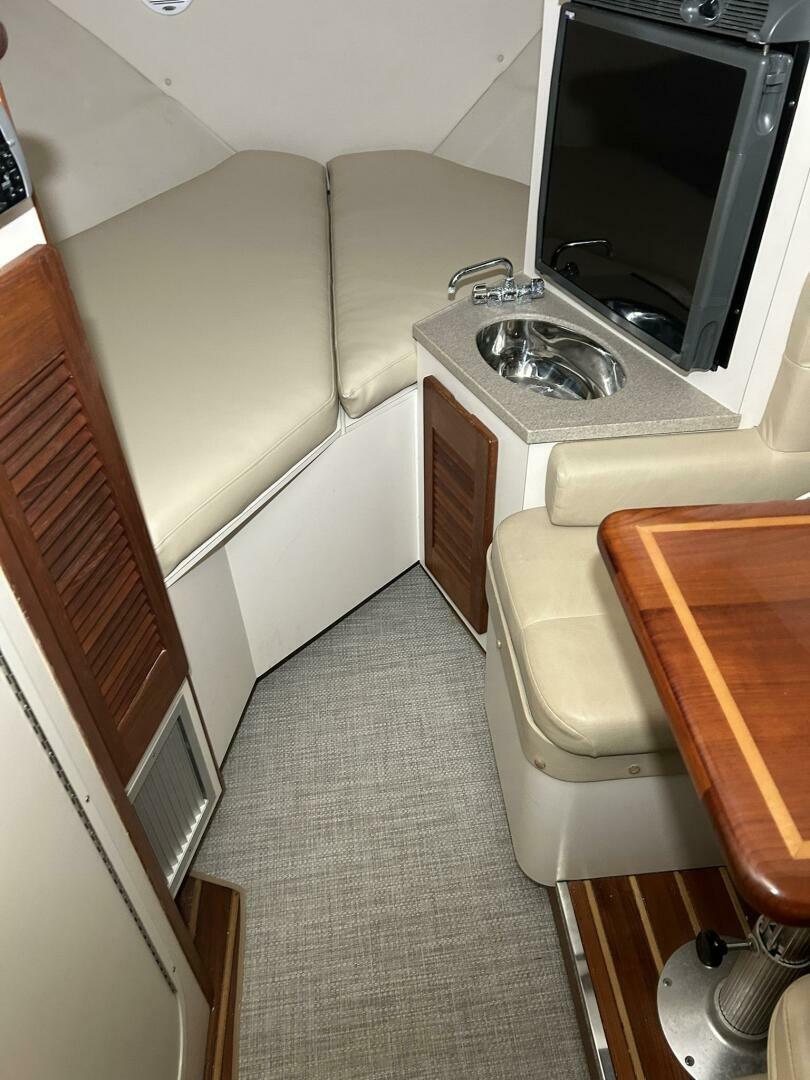 Slide: The Image of Pursuit 3070 Offshore 2004 - 5425247