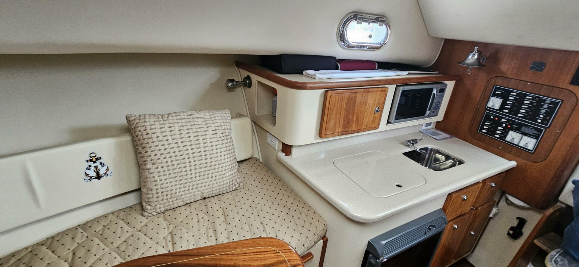 Slide: The Image of Pursuit 3070 Offshore 2006 - 5182481