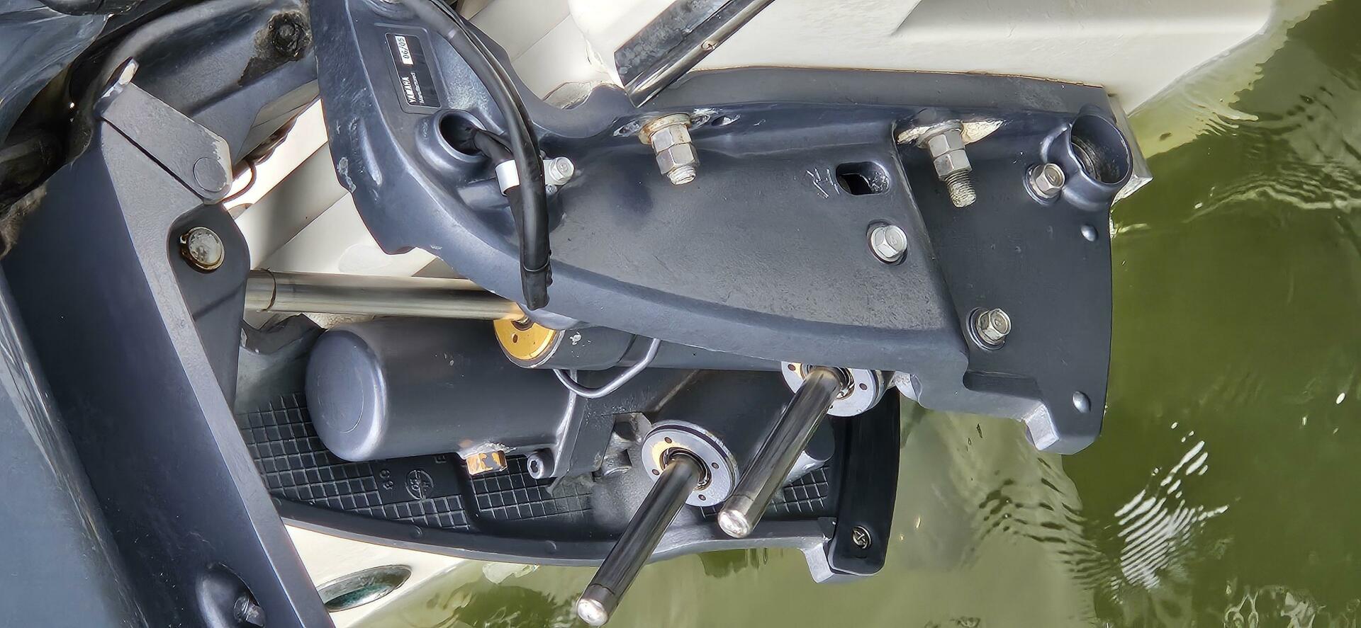 Slide: The Image of Pursuit 3070 Offshore 2006 - 5182510