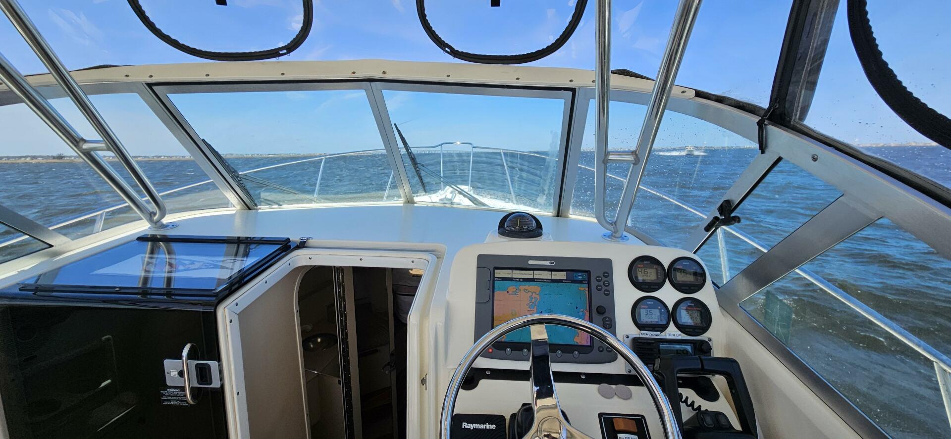 Slide: The Image of Pursuit 3070 Offshore 2006 - 5233035