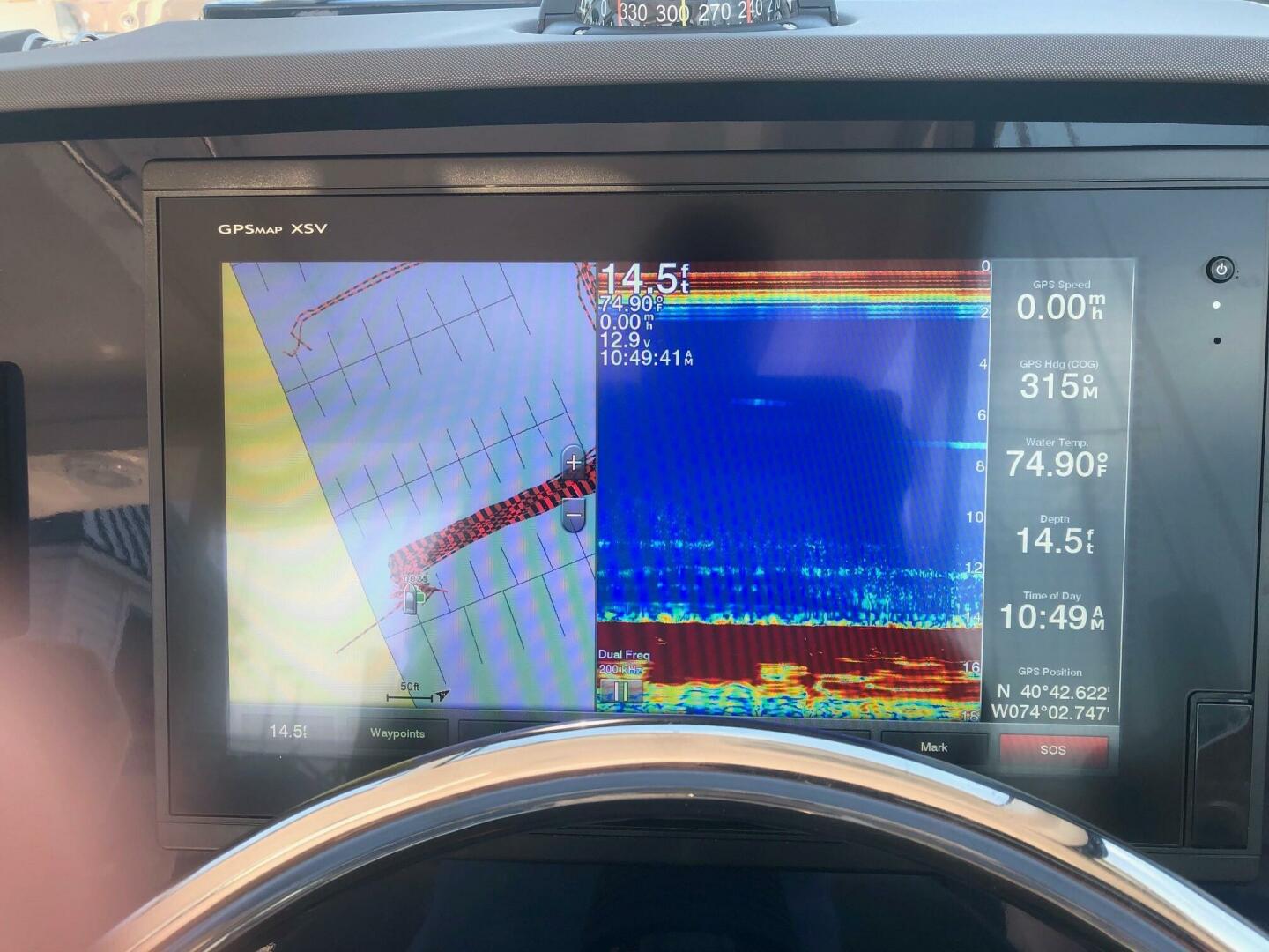 Slide: The Image of Pursuit 325 Dual Console 2018 - 4480867