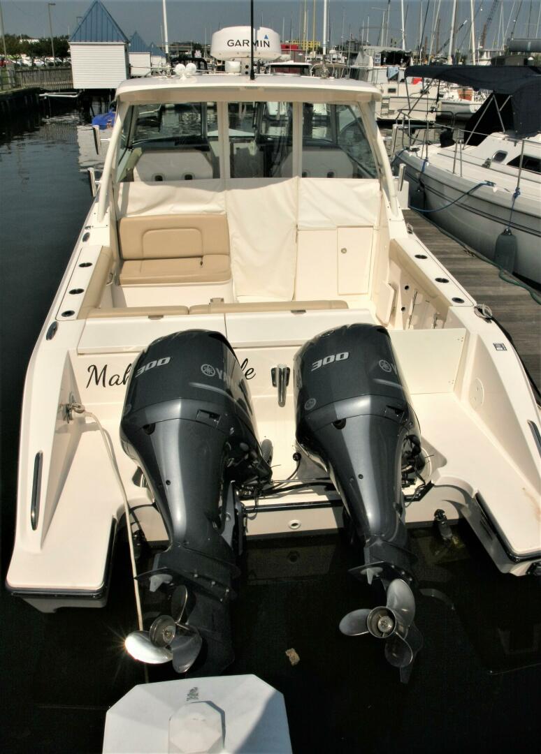 Slide: The Image of Pursuit 325 Dual Console 2018 - 4480805