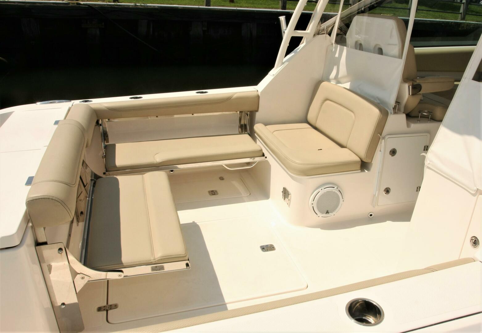 Slide: The Image of Pursuit 325 Dual Console 2018 - 4480840