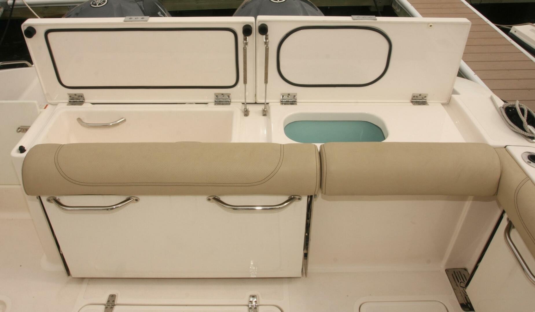 Slide: The Image of Pursuit 325 Dual Console 2018 - 4480846