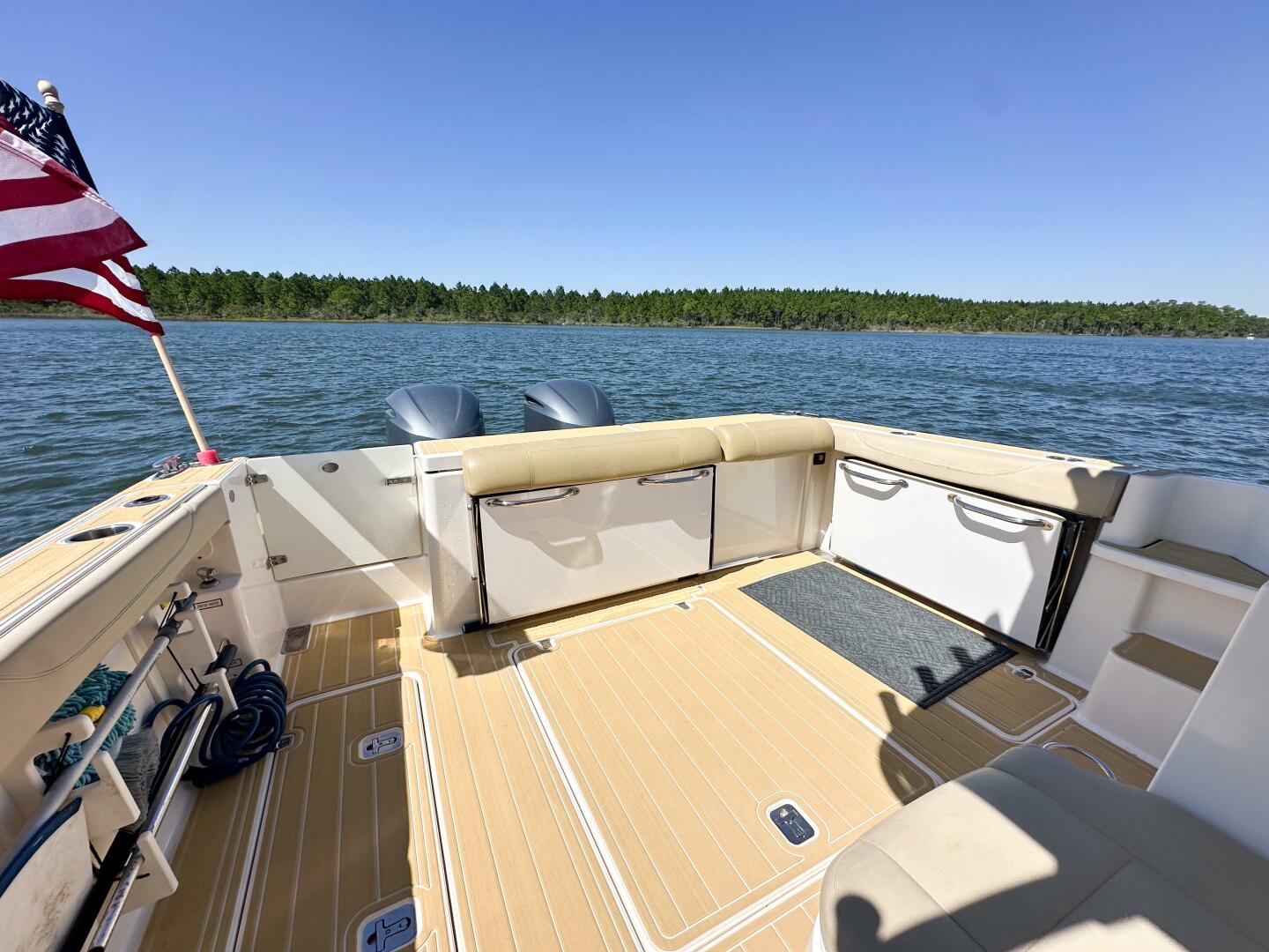 Slide: The Image of 2016 Pursuit 325 Offshore  - 4711635