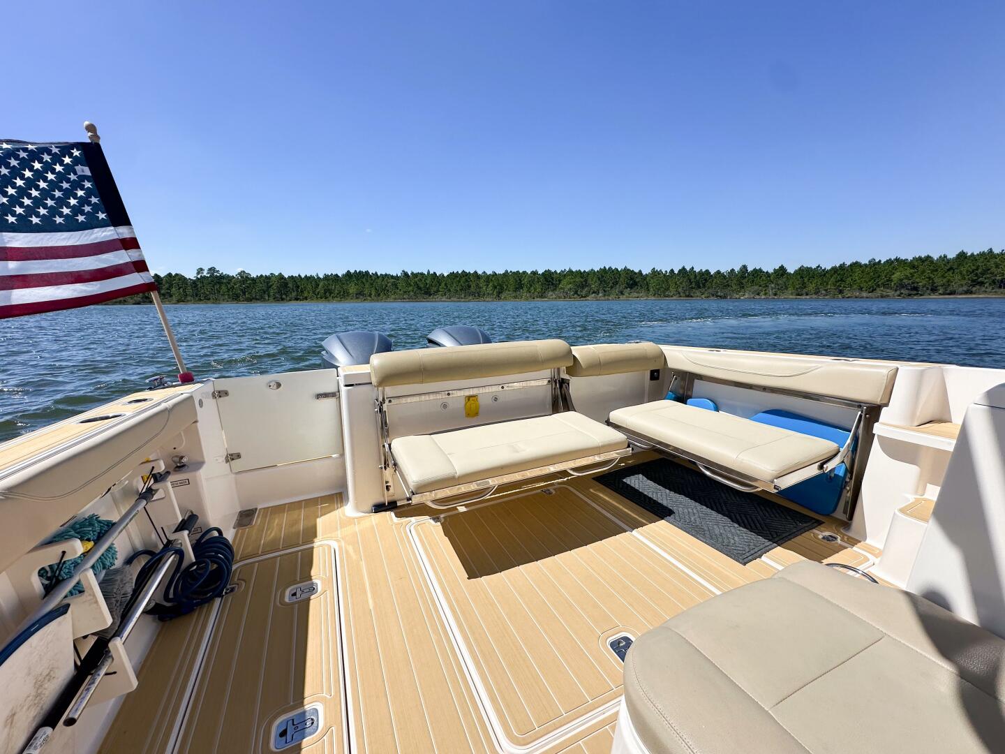 Slide: The Image of 2016 Pursuit 325 Offshore  - 4711636