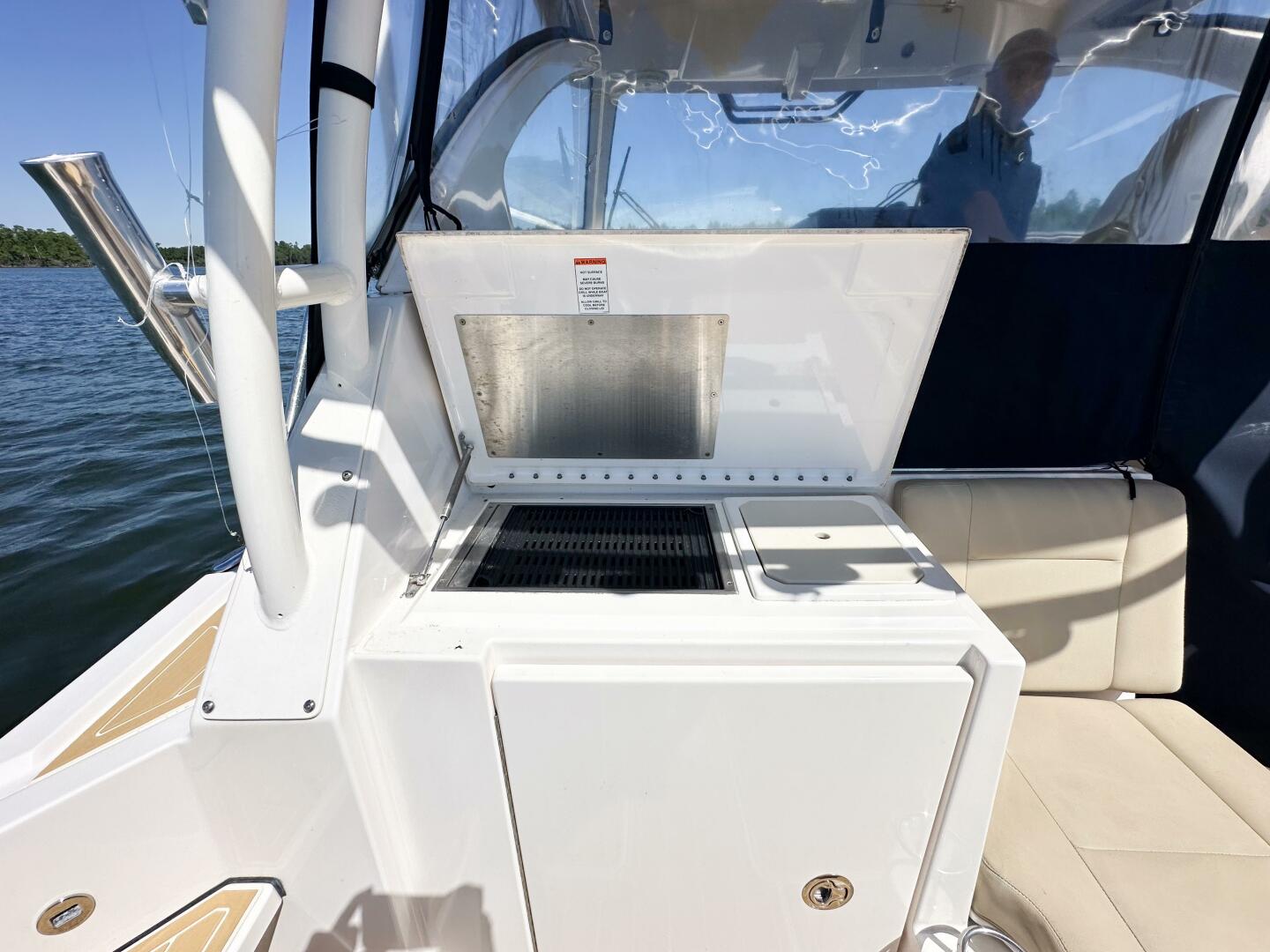 Slide: The Image of 2016 Pursuit 325 Offshore  - 4711641