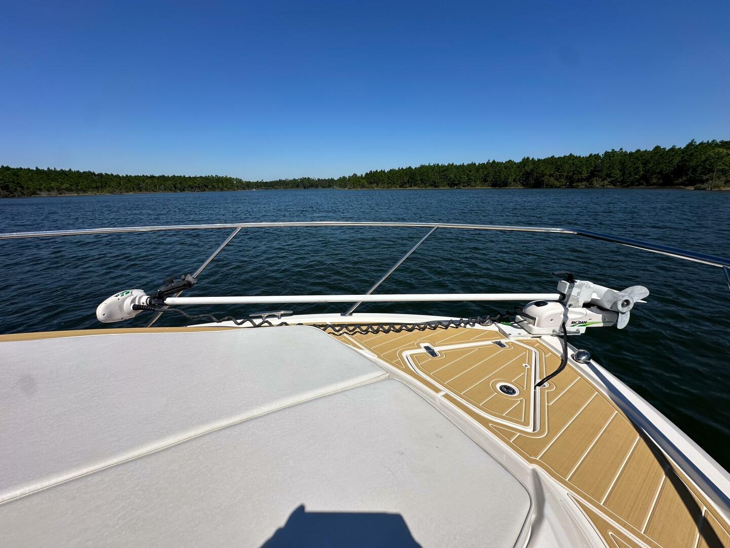 Slide: The Image of 2016 Pursuit 325 Offshore  - 4711644