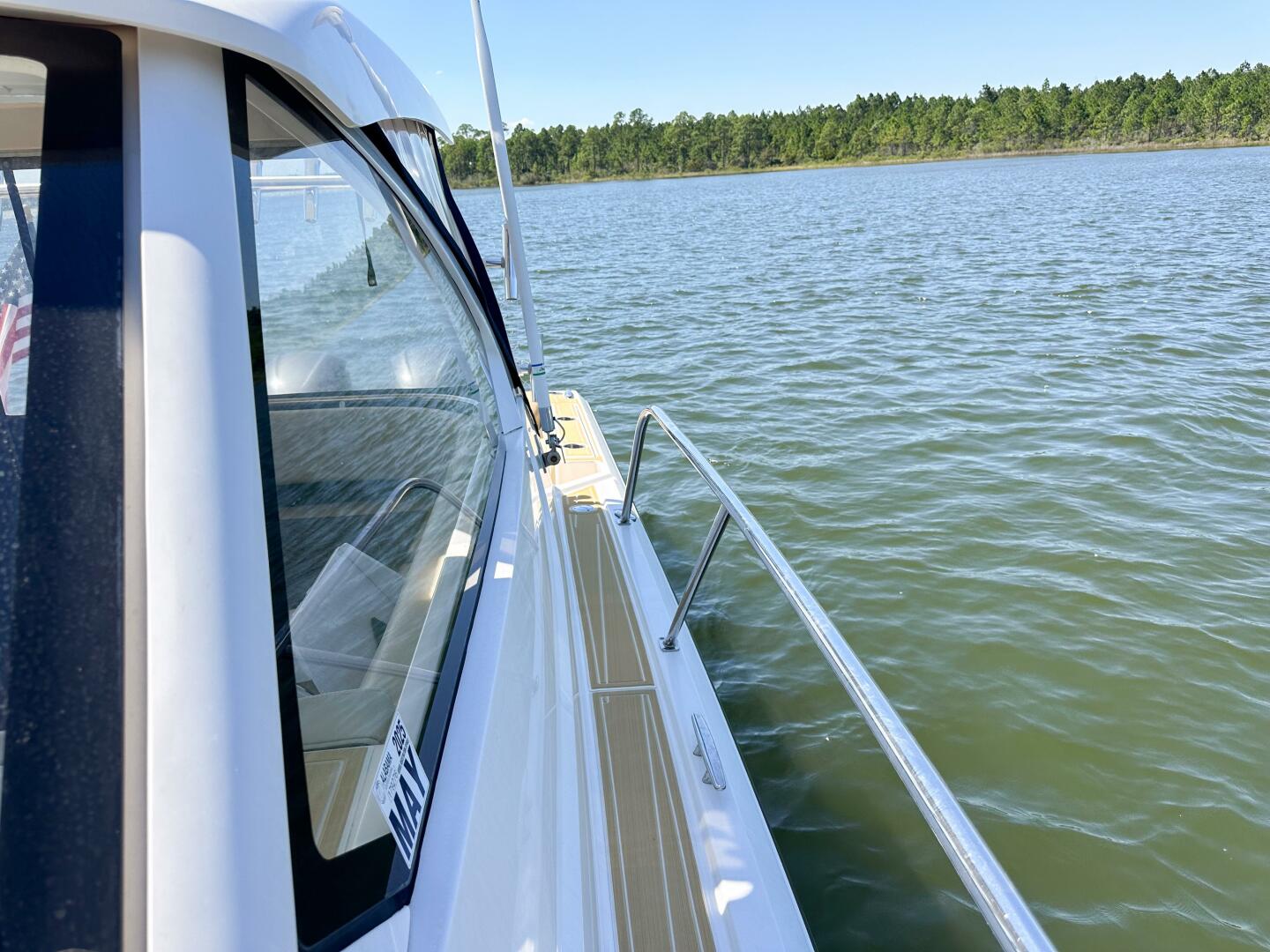 Slide: The Image of 2016 Pursuit 325 Offshore  - 4711647