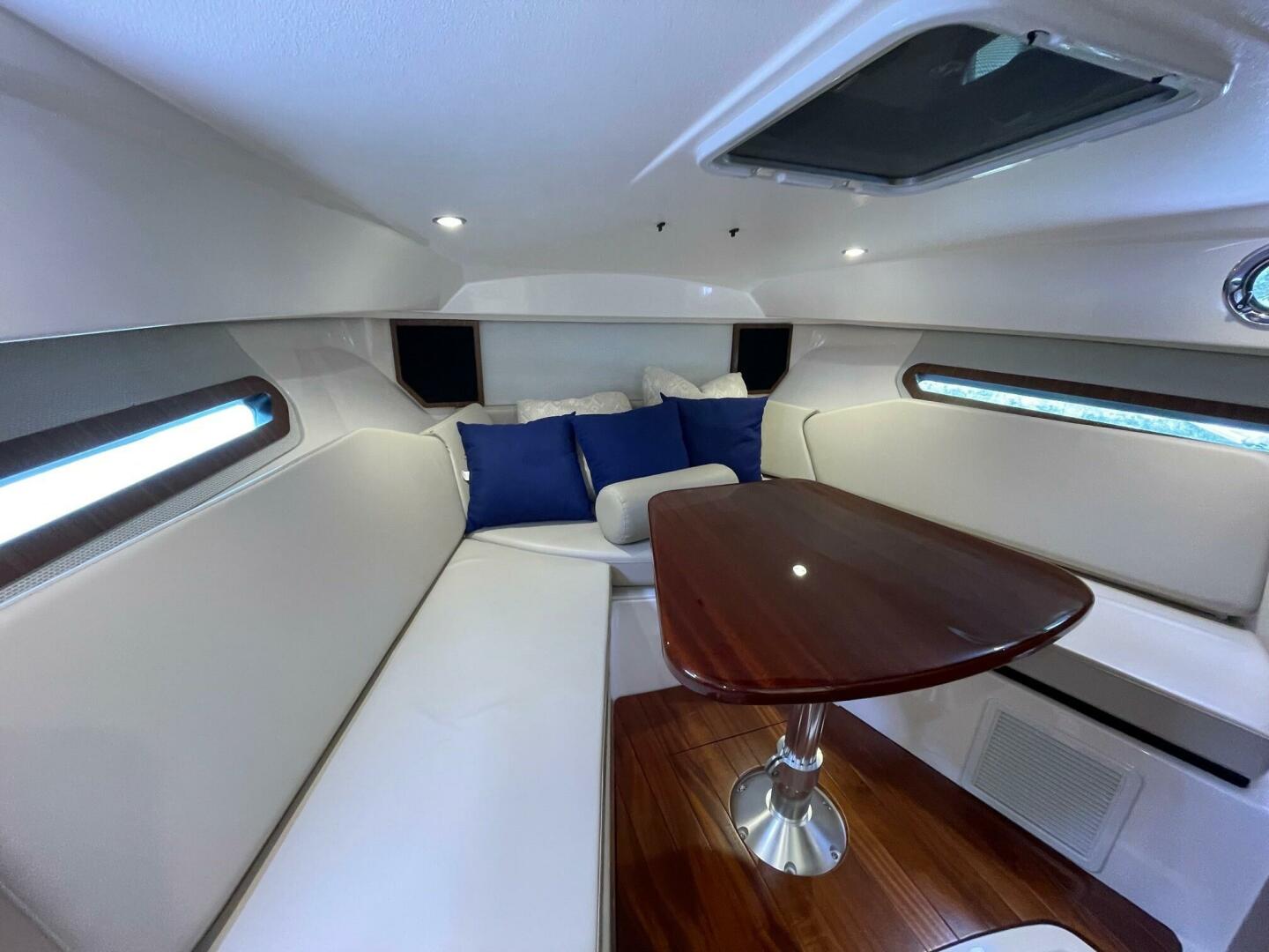 Slide: The Image of Pursuit 32 False Echoes- Forward Berth 2017 32 Pursuit 325 OS False Echoes - 5507187