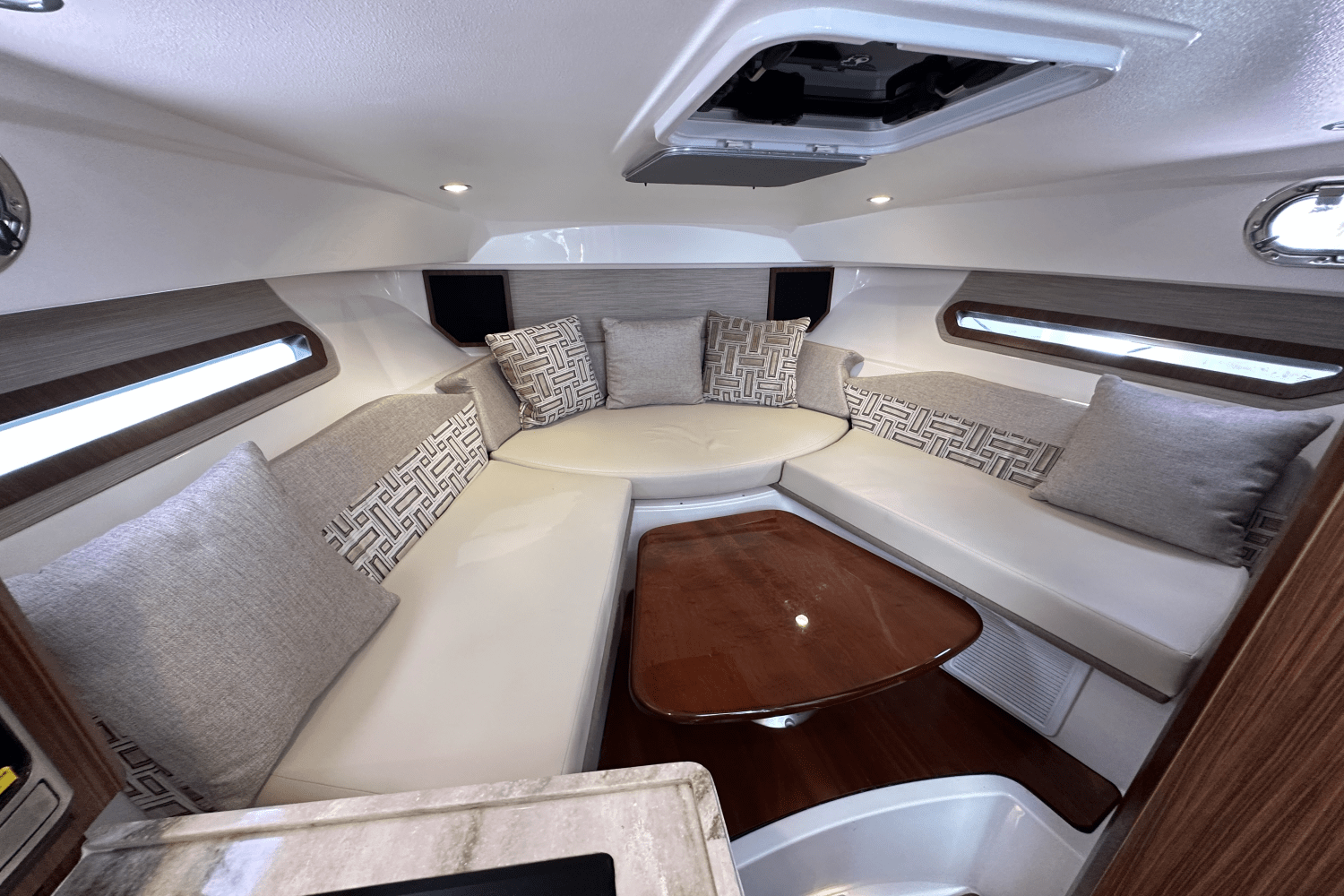 Slide: The Image of Pursuit 325 OS 2022 - 26