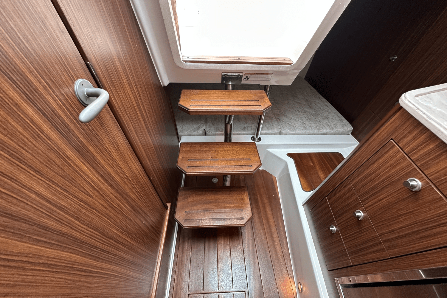 Slide: The Image of Pursuit 325 OS 2022 - 32