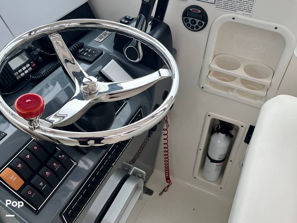 Slide: The Image of Pursuit 3370 Offshore Express 2006 - 15157001