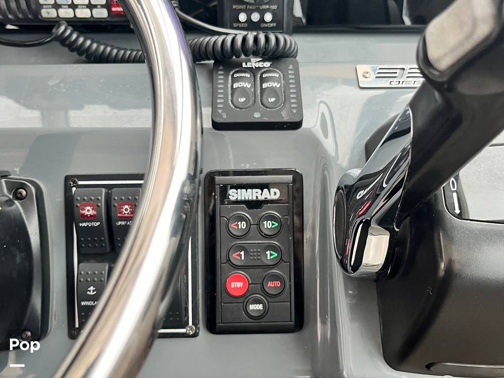 Slide: The Image of Pursuit 3370 Offshore Express 2006 - 15157003