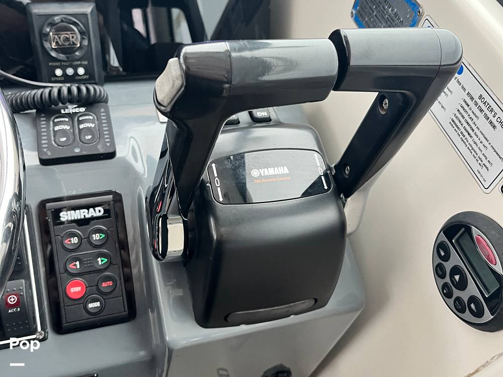 Slide: The Image of Pursuit 3370 Offshore Express 2006 - 15157006