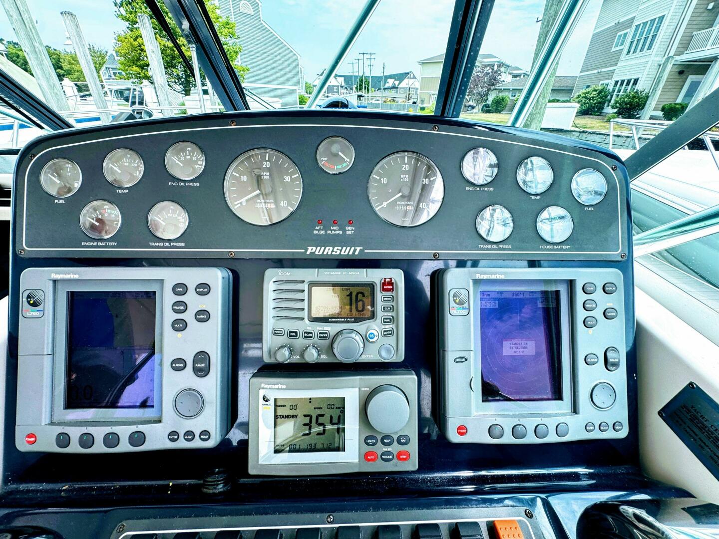 Slide: The Image of Pursuit 3400 Express 2003 - 5510865