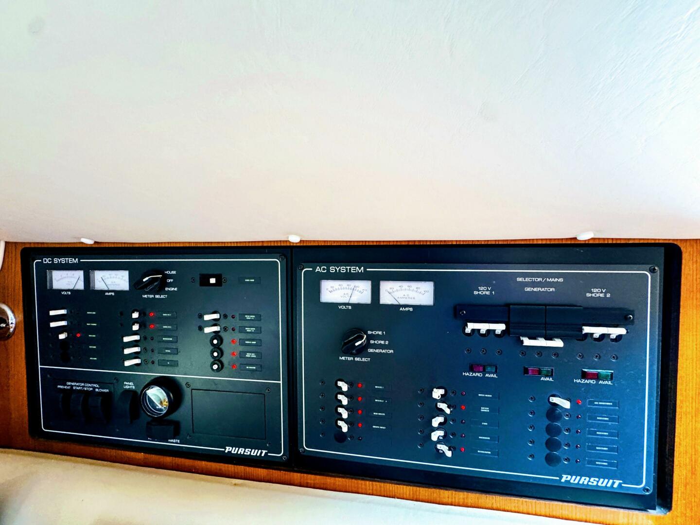 Slide: The Image of Pursuit 3400 Express 2003 - 5510893