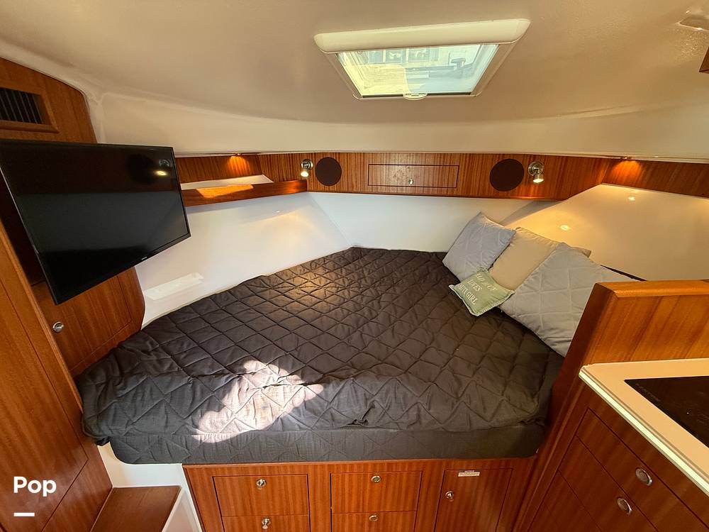 Slide: The Image of Pursuit 385 Offshore 2016 - 104