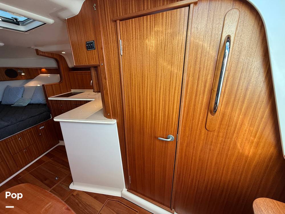 Slide: The Image of Pursuit 385 Offshore 2016 - 117