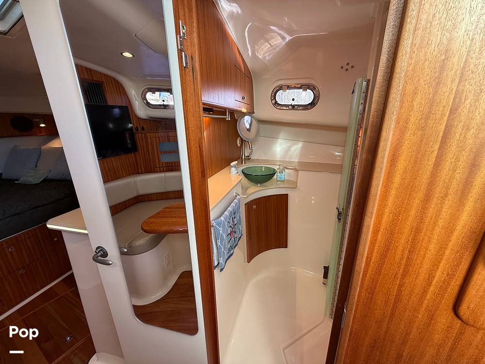 Slide: The Image of Pursuit 385 Offshore 2016 - 118