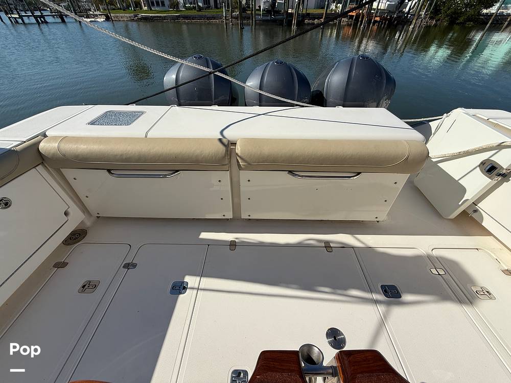 Slide: The Image of Pursuit 385 Offshore 2016 - 157
