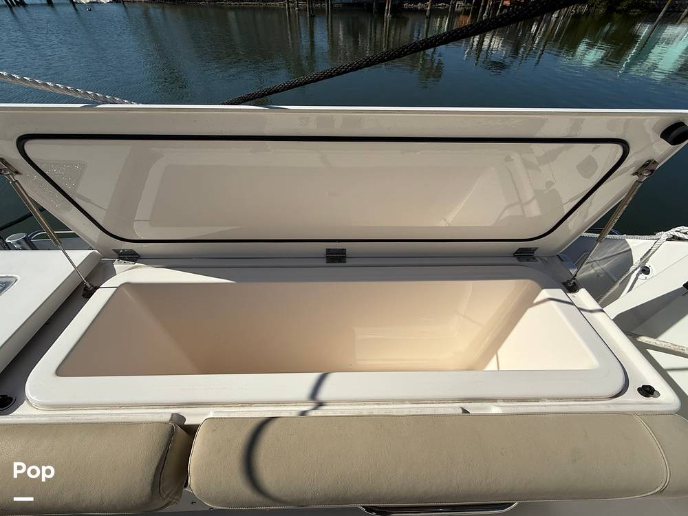 Slide: The Image of Pursuit 385 Offshore 2016 - 159