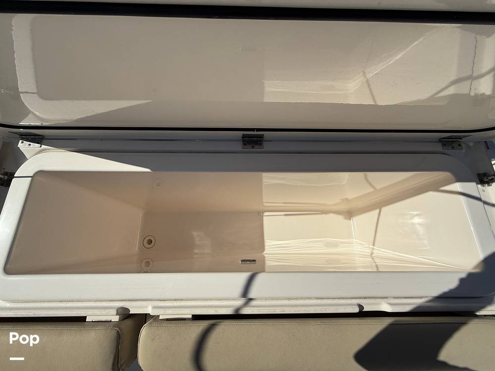 Slide: The Image of Pursuit 385 Offshore 2016 - 160