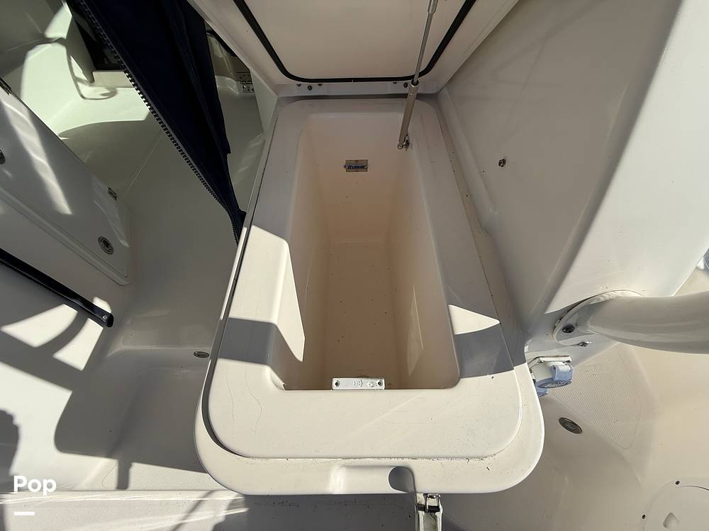 Slide: The Image of Pursuit 385 Offshore 2016 - 169