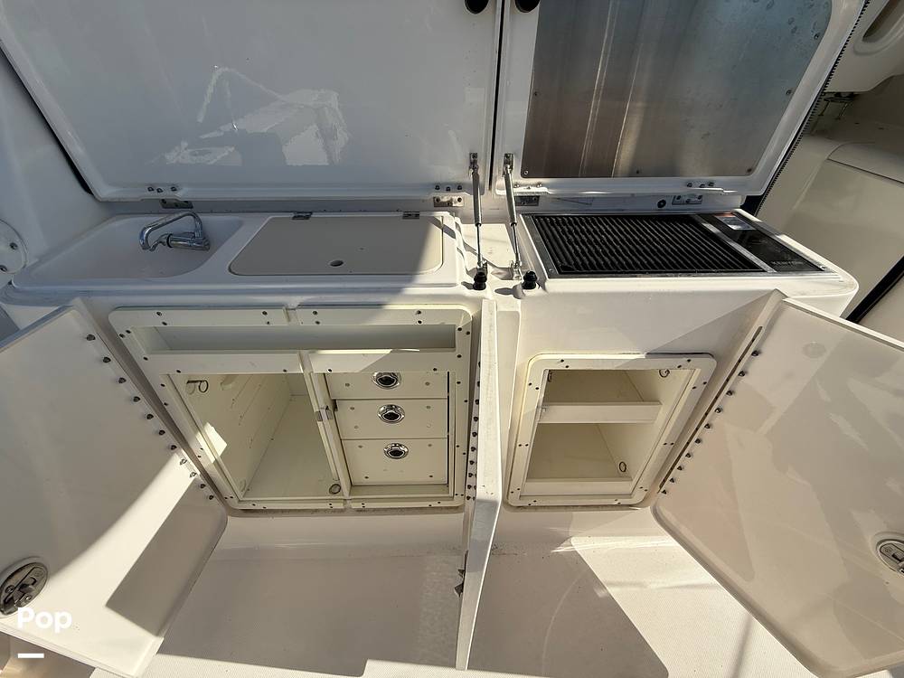 Slide: The Image of Pursuit 385 Offshore 2016 - 172