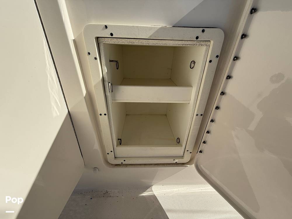 Slide: The Image of Pursuit 385 Offshore 2016 - 175
