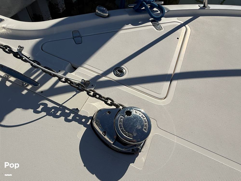 Slide: The Image of Pursuit 385 Offshore 2016 - 200
