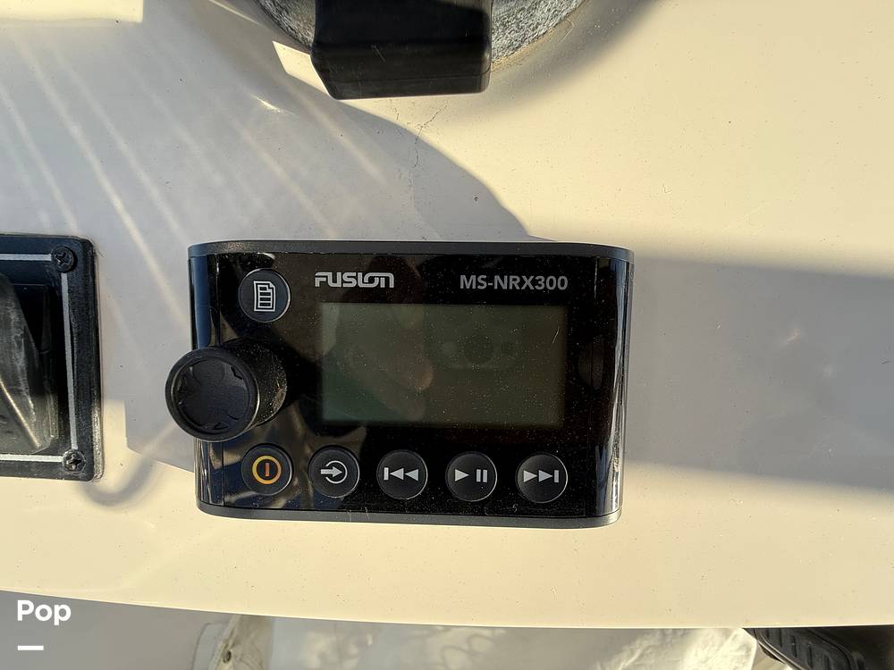 Slide: The Image of Pursuit 385 Offshore 2016 - 221