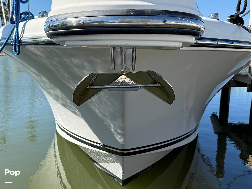 Slide: The Image of Pursuit 385 Offshore 2016 - 250