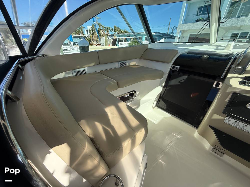 Slide: The Image of Pursuit 385 Offshore 2016 - 36