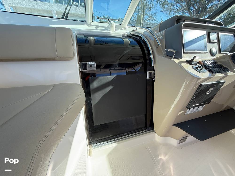 Slide: The Image of Pursuit 385 Offshore 2016 - 78