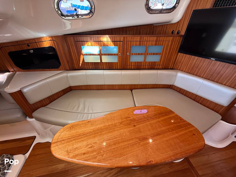 Slide: The Image of Pursuit 385 Offshore 2016 - 81