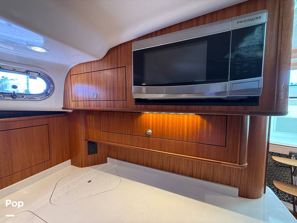 Slide: The Image of Pursuit 385 Offshore 2016 - 98
