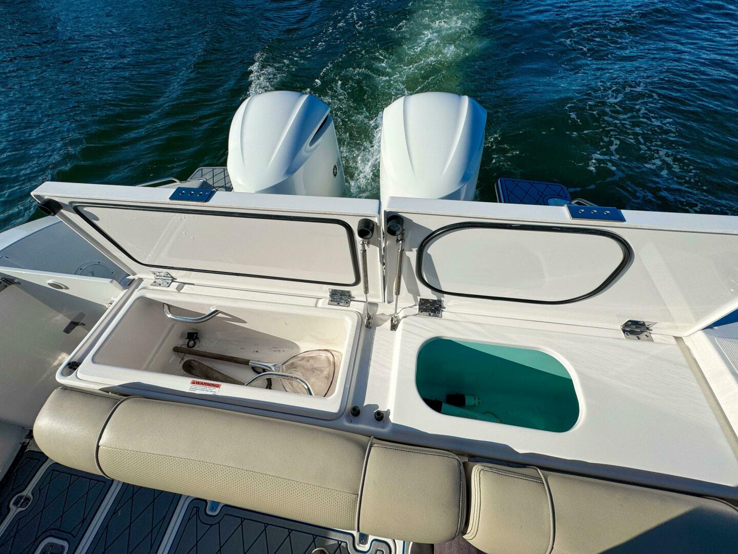 Slide: The Image of Pursuit OS 325 Offshore 2018 - 4889501
