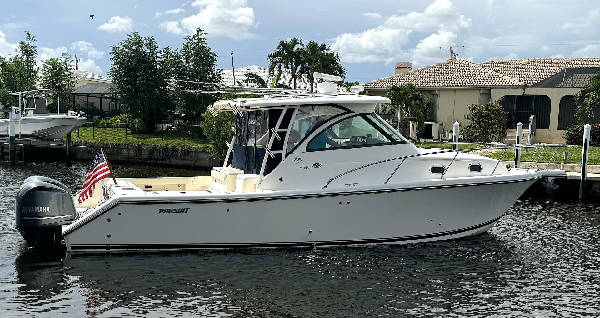 Slide: The Image of 36ft Pursuit 2010 OS345 Liberty - 4486333