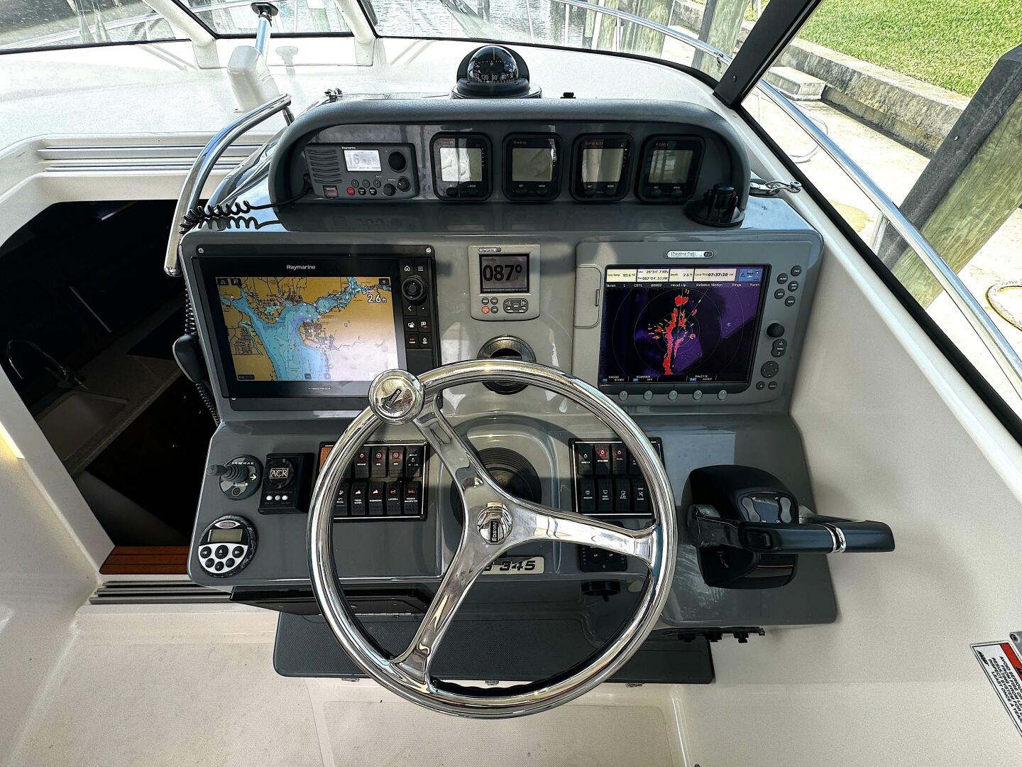 Slide: The Image of 36ft Pursuit 2010 OS345 Liberty - Helm Electronics - 4486674