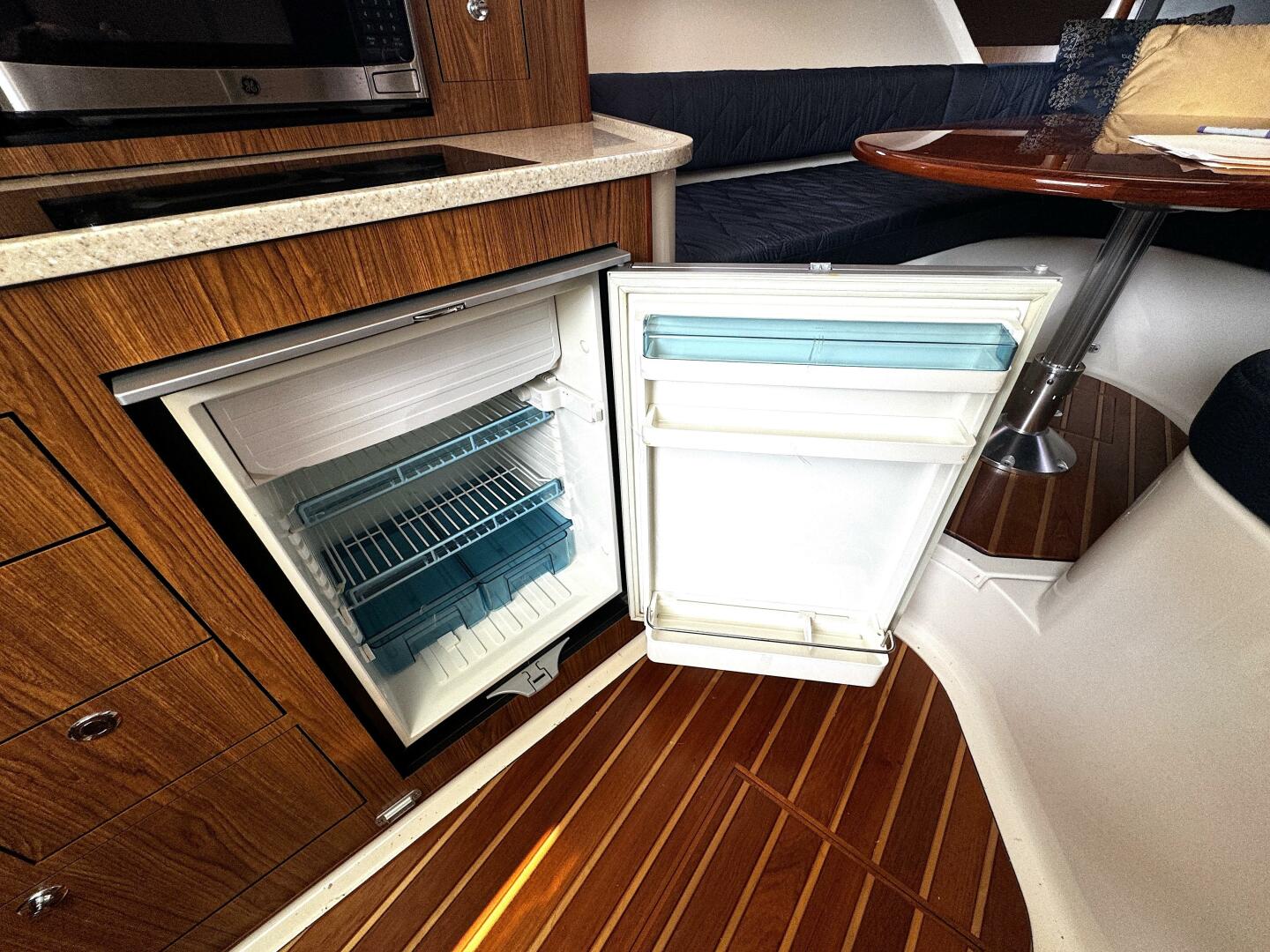 Slide: The Image of 36ft Pursuit 2010 OS345 Liberty - 4486711