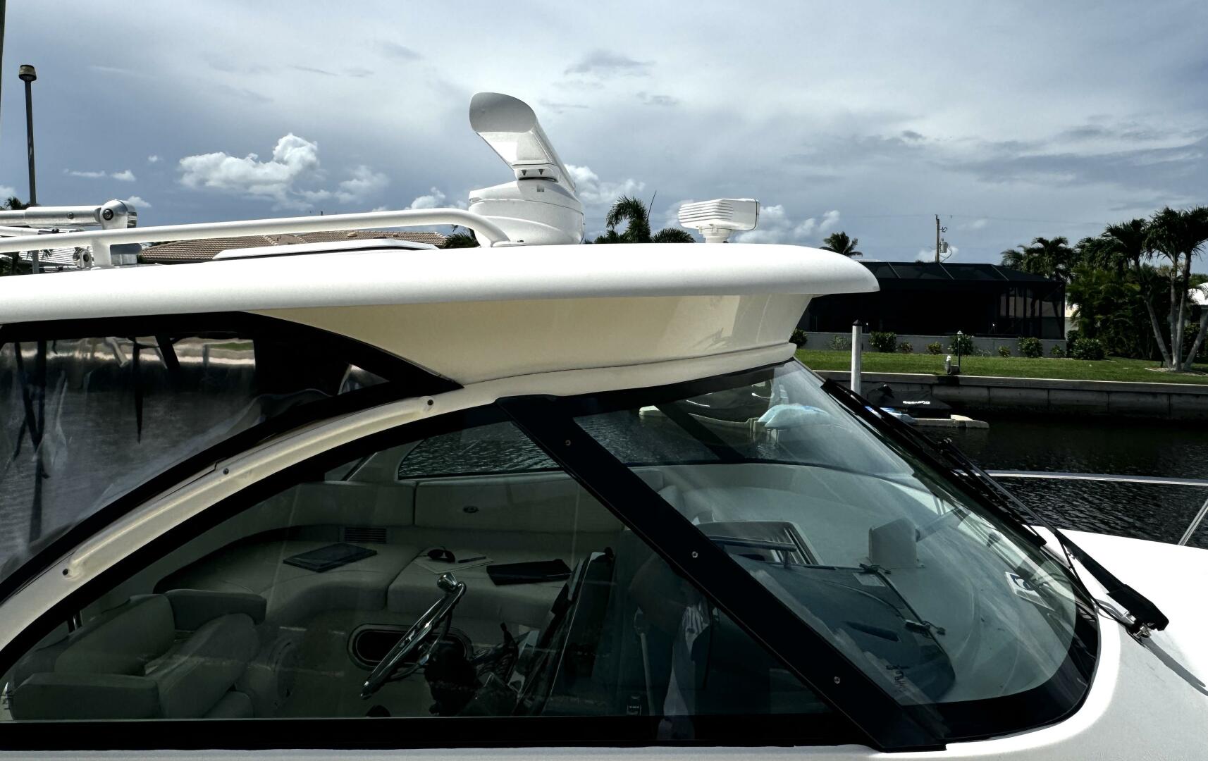 Slide: The Image of 36ft Pursuit 2010 OS345 Liberty - 4488343