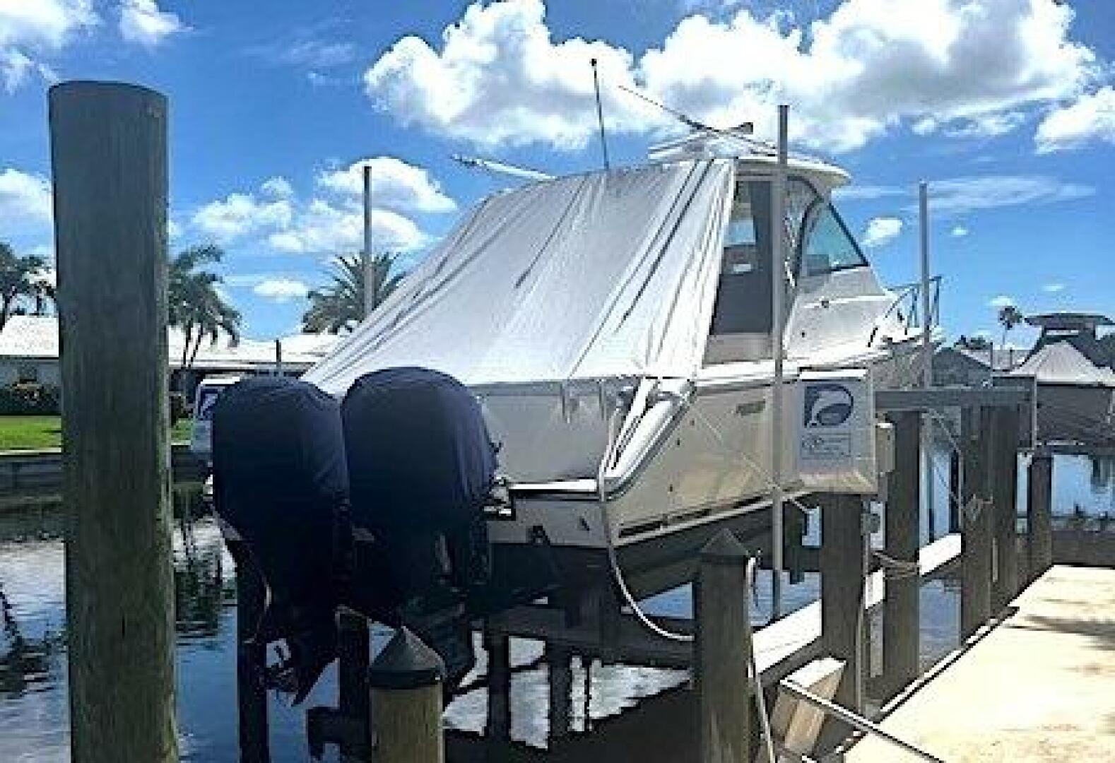 Slide: The Image of 36ft Pursuit 2010 OS345 Liberty - 4488340